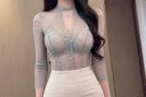 炸裂！司晓迪凌晨甩黑色吊带美照评论区从吃瓜到吐槽吵翻了天